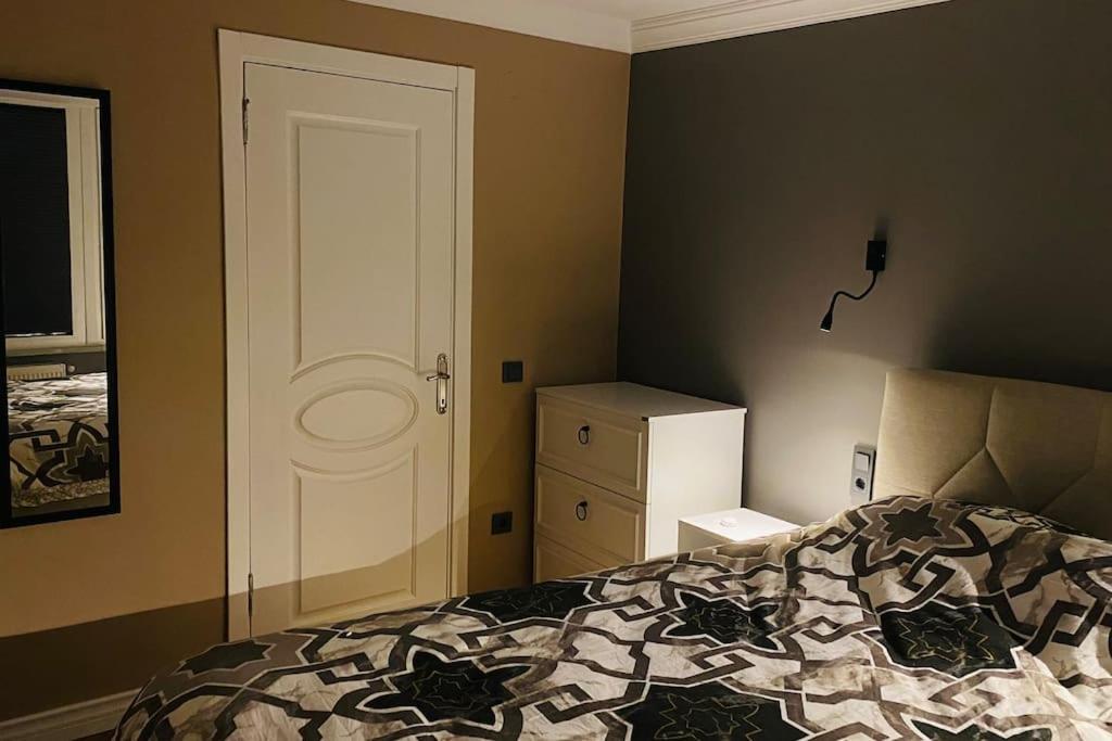 Sisli Osmanbey Taksim Large Terrace, Quietness And Space Apartment Istanbul Exterior foto